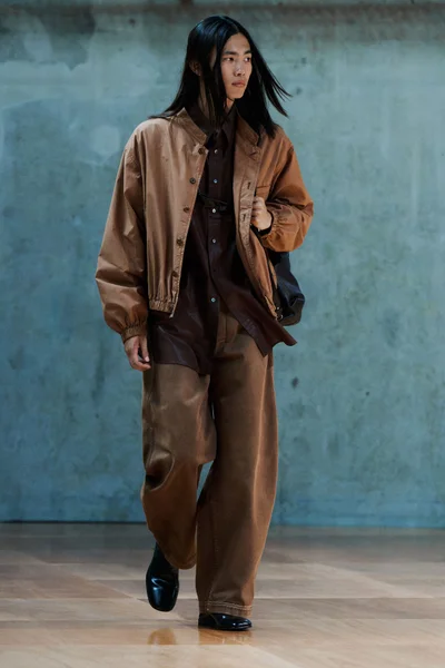 Look 32